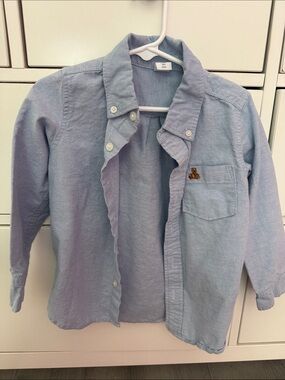 GAP Light Blue Button-Down Shirt with Pocket Accent